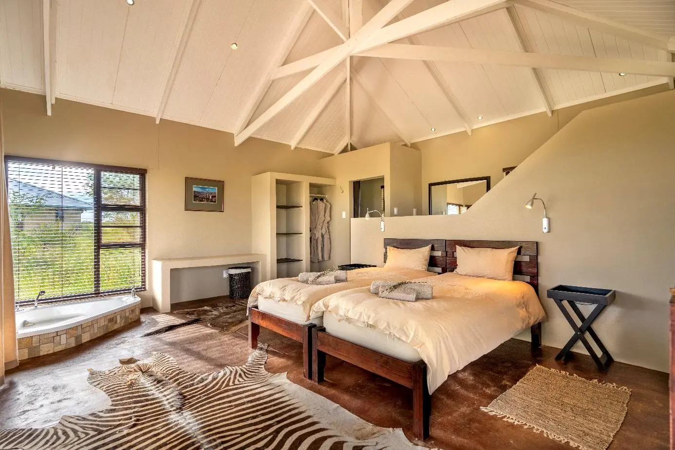 Exlusive Hunting ranch and Guest farm for Sale - NO WAIVER NEEDED